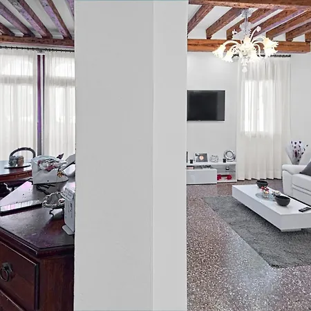 Ca' Alessandro * Venice