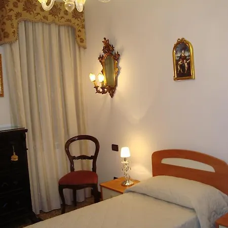 Ca' Pierre Apartment *