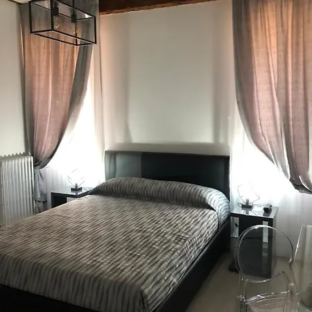 Marin Traghetto - Locazione Turistica Guest house *