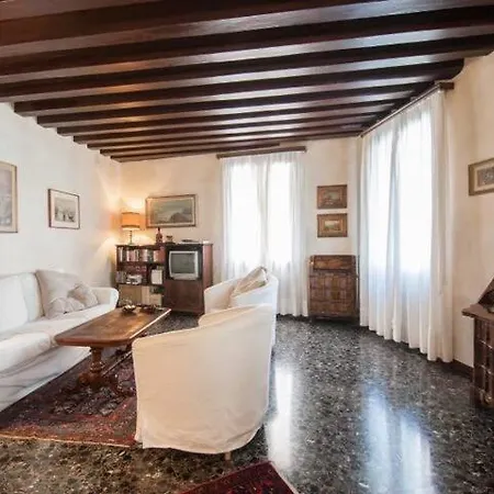 Ca' Vecchio Pozzo Apartment *