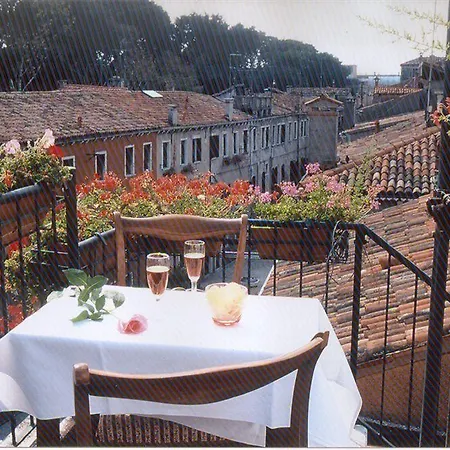 Hesperia Hotel 3*