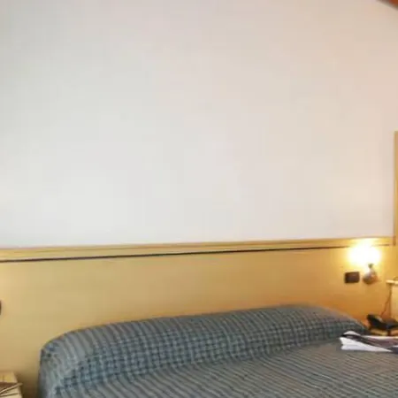 Hotel Mary 3*