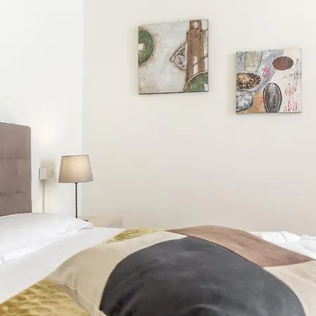Riva Palace By Wonderful Italy Apartment