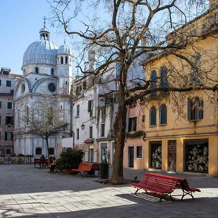 Perla Venice