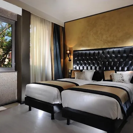 Carnival Palace - Collection Hotel 4*