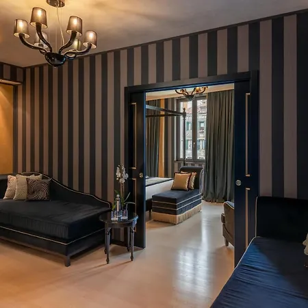 Hotel Carnival Palace - Collection