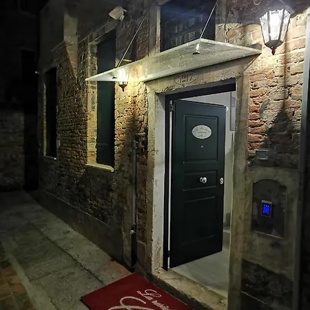 La Residenza Di Carlo Close To Piazza San Marco Apartment Venice