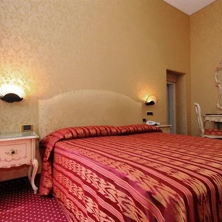 Hotel Castello 3*