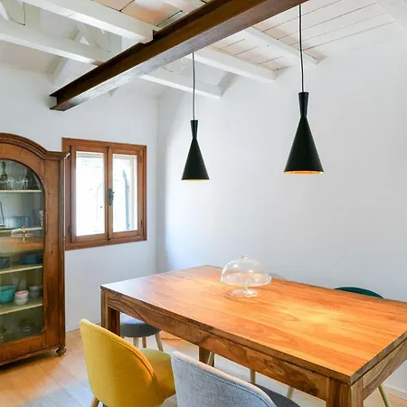 La Boheme Apartment *