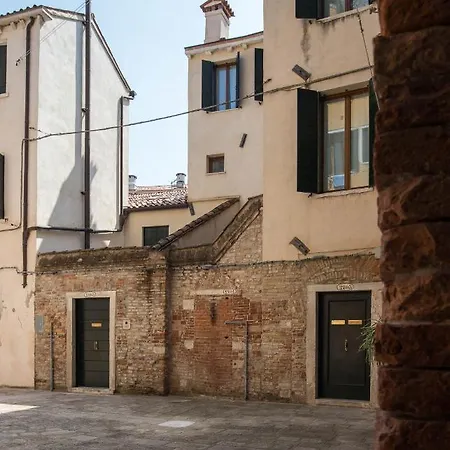 Corte Del Tintor Apartment