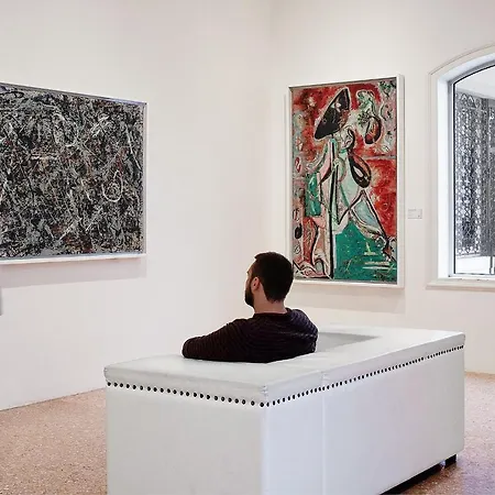Guggenheim Next 10pax, Aircond, Wifi Apartment Venice