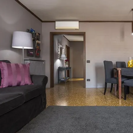 Appartement Centrale Venice Apartments *