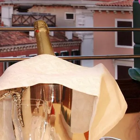 Corte Grimani Hotel apartamentowy 3*
