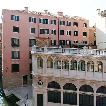 Corte Grimani Apartahotel Venecia