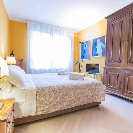 Appartement Art Painting With Canal View Venise