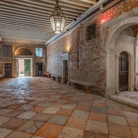 Bellissimo In Palazzo Storico Venice