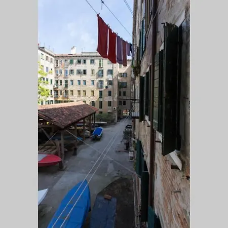 Guglie Apartment *