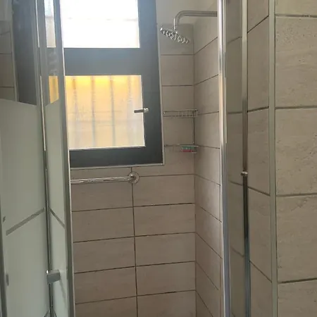 Archie's House Hostel