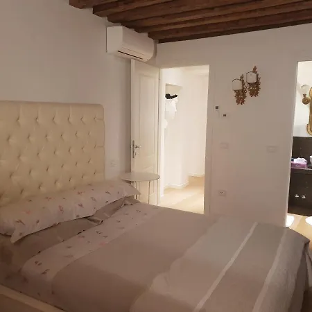 Apartment Bighouse Venice
