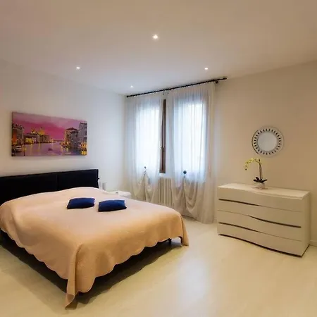 Guglie Apartment *