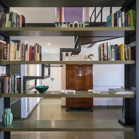 Mansardina - 1 Min From Accademia - Duplex Stylish And Cosy Apartment Venedig
