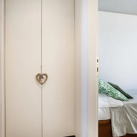 Mansardina - 1 Min From Accademia - Duplex Stylish And Cosy Apartment Venedig