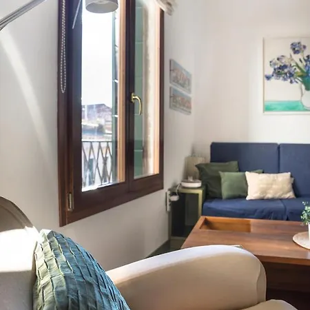 Mansardina - 1 Min From Accademia - Duplex Stylish And Cosy Apartment Venedig
