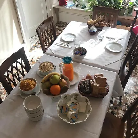 A Le Boteghe Bed & Breakfast 2*