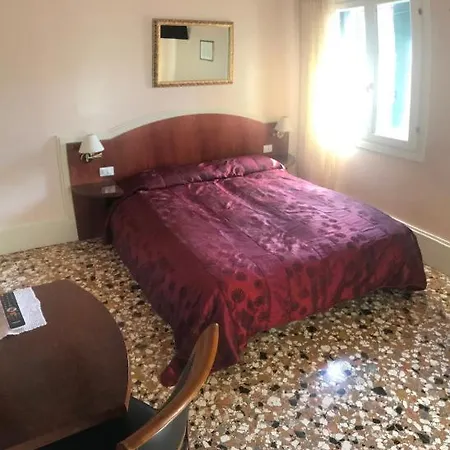 A Le Boteghe Venice