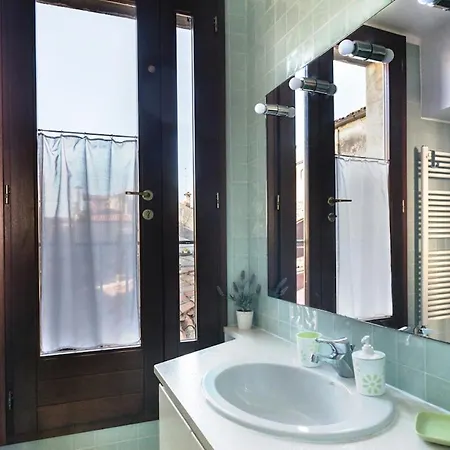 Apartment Mansardina - 1 Min From Accademia - Duplex Stylish And Cosy *