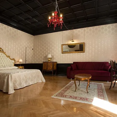 Palazzo Ducale Konukevi Venedik