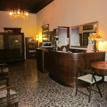 Palazzo Eugenia - Minelli Bed & Breakfast