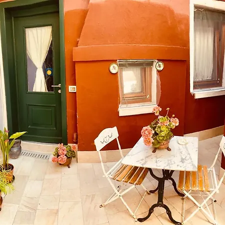 Monolocale La Corte Biennale Apartment Venedig