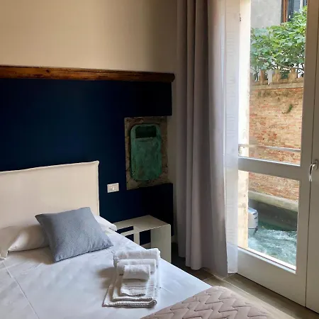 Apartment Magno Luxury Canal View