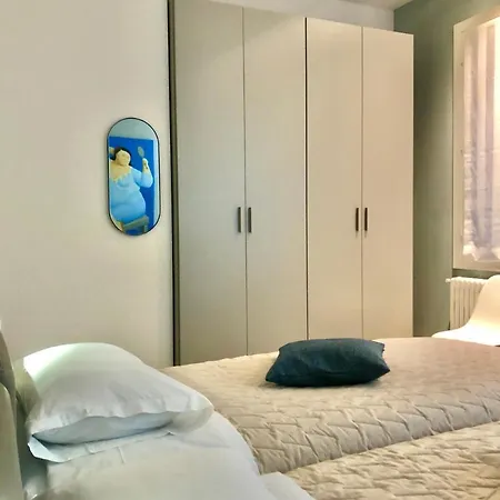 Magno Luxury Canal View Apartment Venice