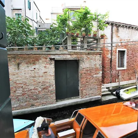 Apartment Magno Luxury Canal View