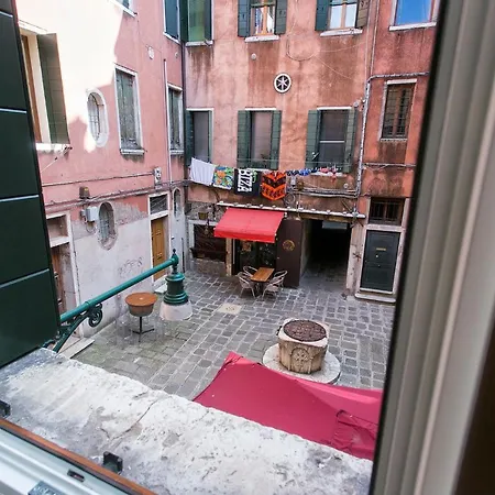 Poffi'S House Apartment Venice