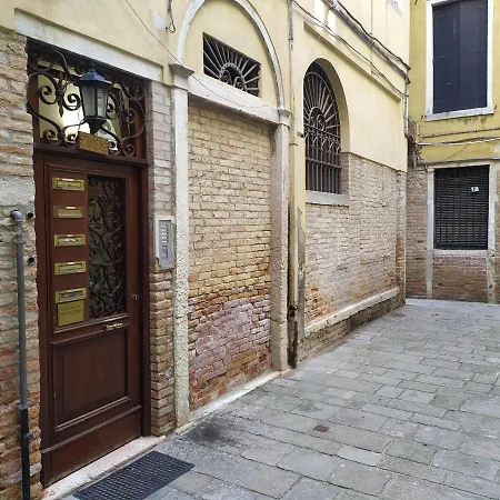 Guest house Residenza Grisostomo 3*