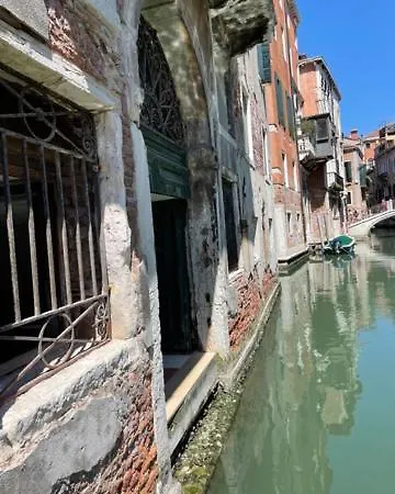 Apartment San Marco With Canal View *