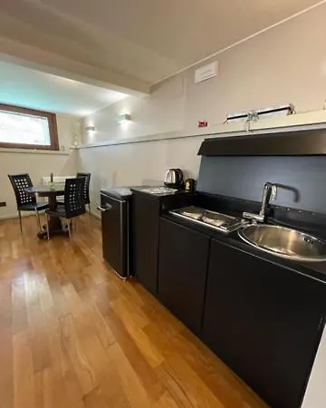 San Marco With Canal View Apartment *