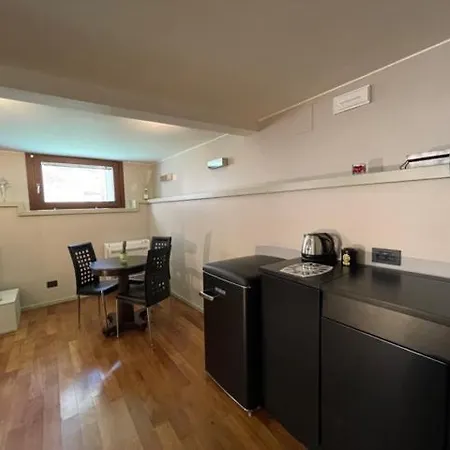 Apartment San Marco With Canal View