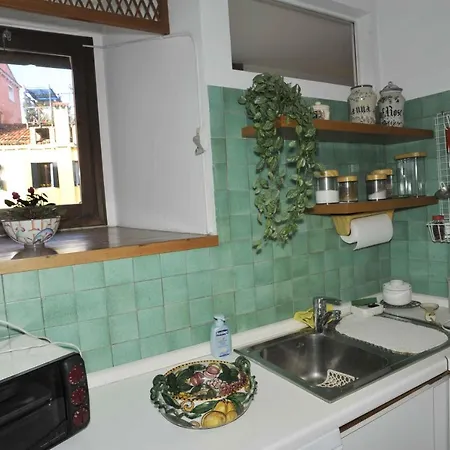 Monolocale Luminosissimo Appartement