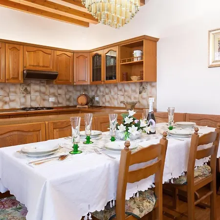 Apartment Giulia House