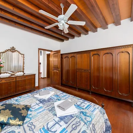 Apartment Giulia House *