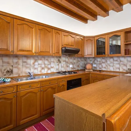 Apartment Giulia House *