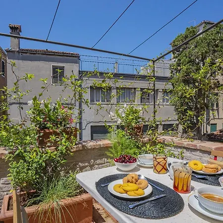 Ca' Minore Secret Garden Apartment