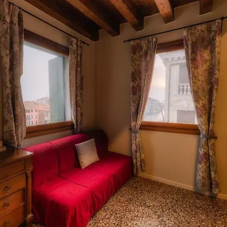Hotel Ai Santi Apostoli