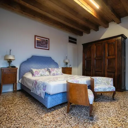 Ai Santi Apostoli