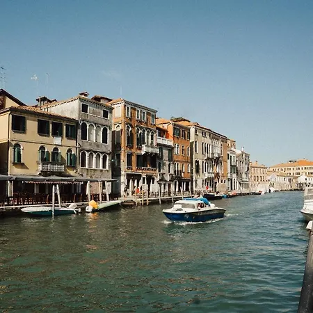 Casa Virginia Direct At The Canal Cannaregio With Own Roof Terrace 아파트 *