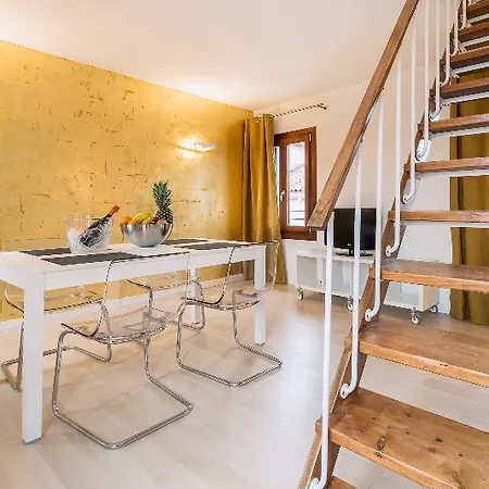 Aparthotel Charming Palace Corte Del Teatro Venice